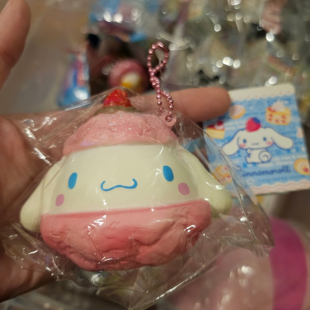 NIC Japan Squishies RARE Cinnamoroll Macaron Squishy New from Japan Hello Kitty